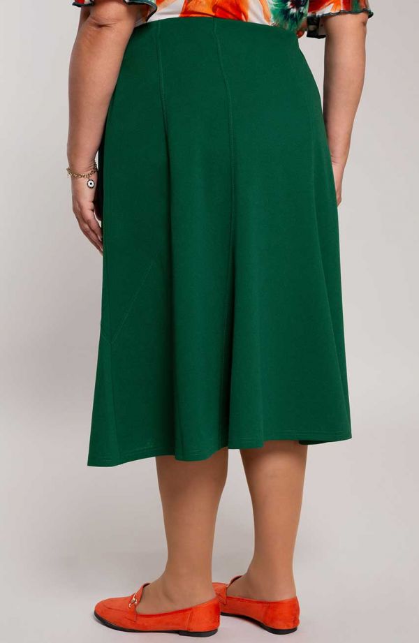 Zelená dielova sukňa s prešívaním