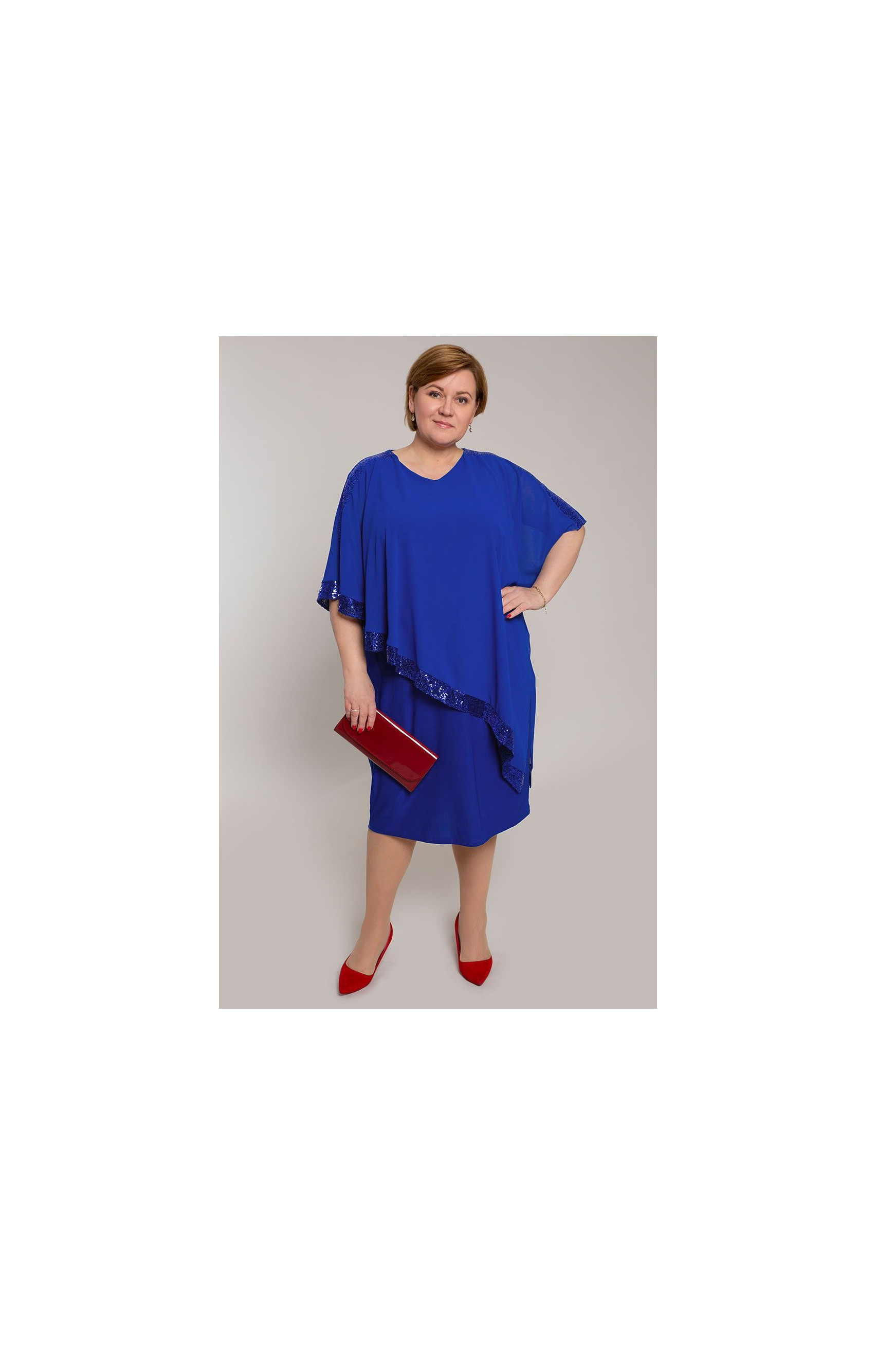 Asymetrické zafírovo modry flitrové šaty
