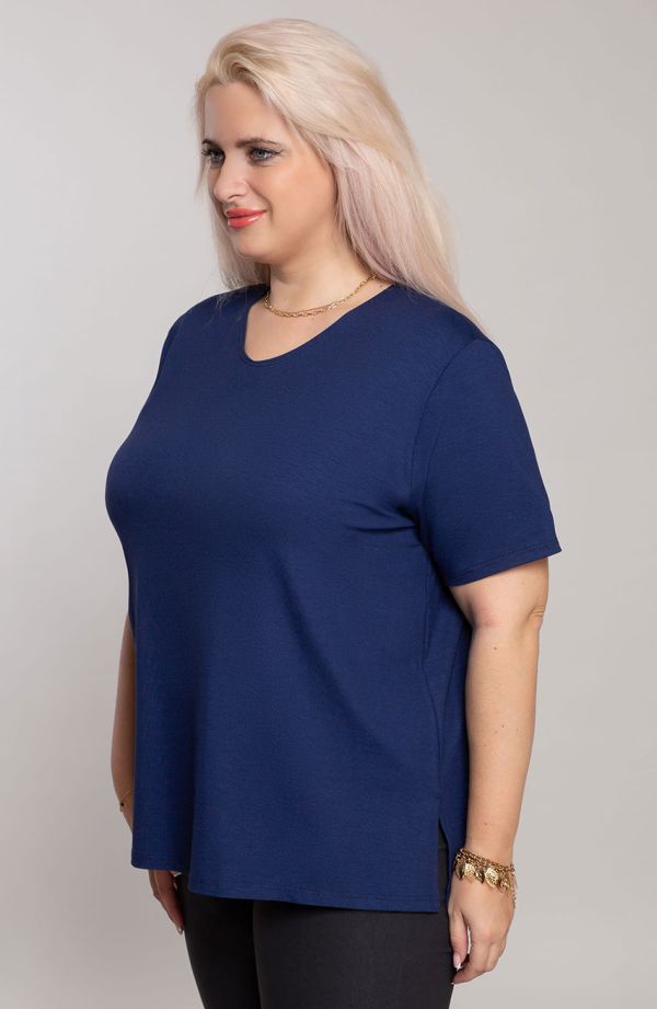 Chabrowa dzianinowa koszulka - moda plus size