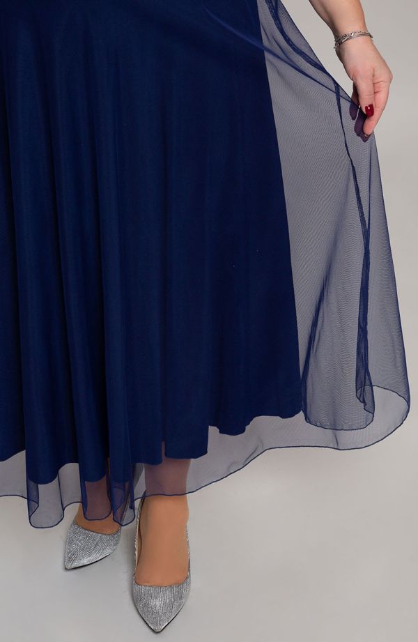 Tmavomodré flitrové čipkované šaty