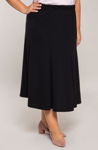 Úpletová sukňa v čiernej farbe