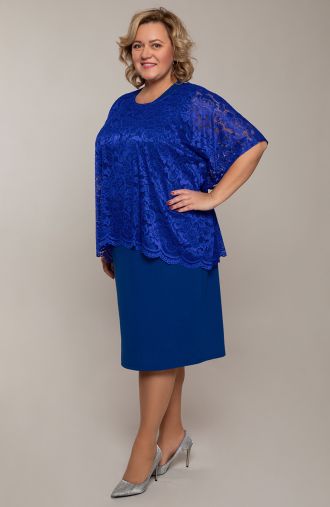 Nevädovo modré šaty s čipkovanou blúzkou