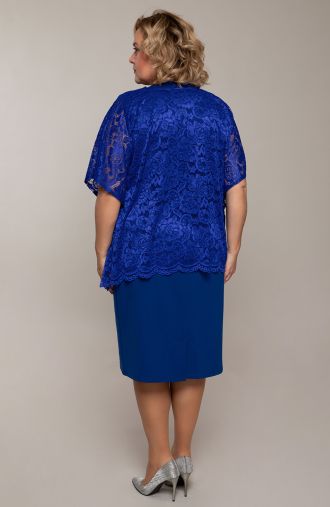 Nevädovo modré šaty s čipkovanou blúzkou