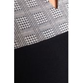 Jednoduché kockované šaty so vzorom pepito