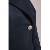 Tmavomodrý kabát s vreckami