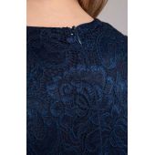 Námornícky modré čipkované šaty květované