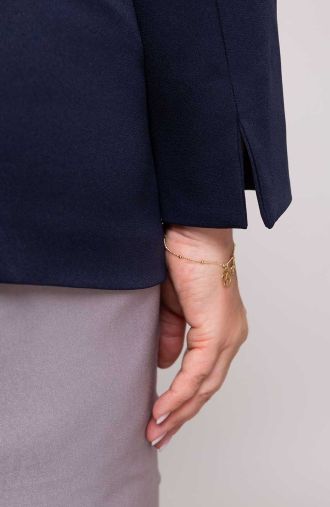 Elegantné tmavomodré sako s podšívkou