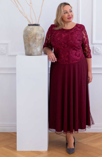 Bordové dámske večerné šaty plus s flitrovaným čipkovaným topom - kvetinový vzor | Módne plus veľkosti
