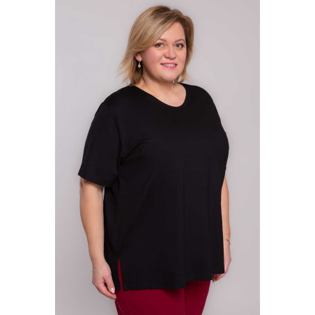 Čierne dámske tričko z hladkého úpletu plus size | Módne veľké veľkosti