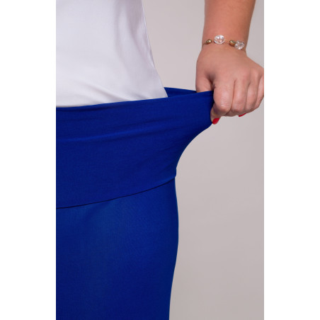 Zafírovo modré nohavice so zoštíhľujúcim pásom