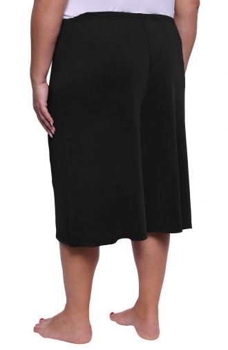 Nohavicová spodnička v čiernej farbe značky Mewa