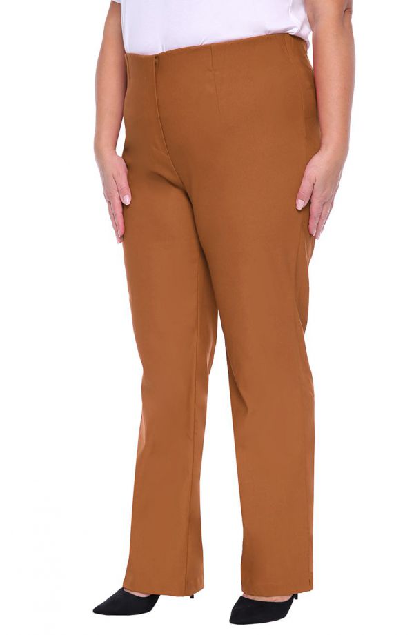 Dlhšie rovné nohavice karamelovej farby