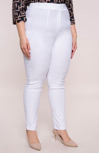 Biele nohavice s vysokým sedom