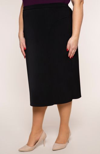 Klasická čierna sukňa s prešívaním