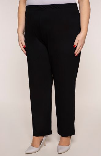 Klasické tenké čierne plus size nohavice pre nadýchané ženy