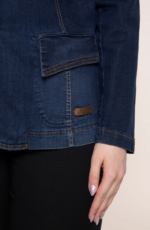 Klasická džínsová bunda s vreckami