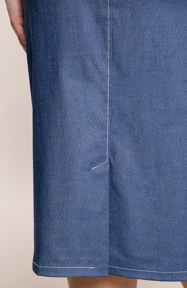 Džínsová sukňa rovného strihu s prešívaním