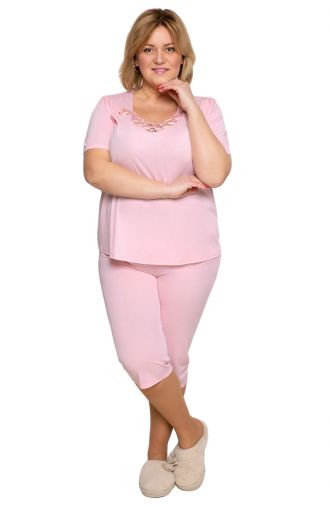 Ružové pyžamo s čipkou vo výstrihu