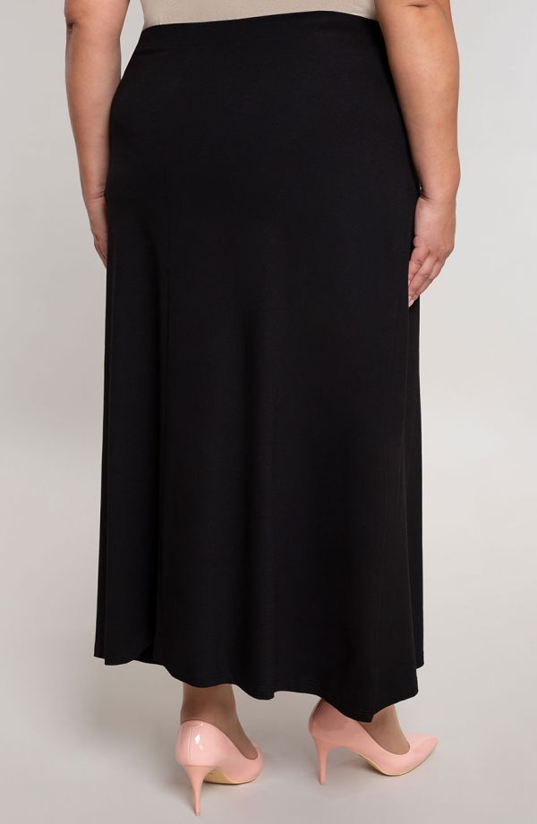 Klasická čierna maxi sukňa