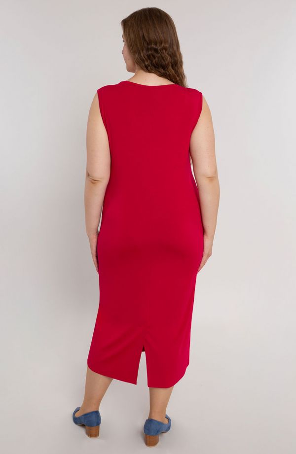 Hladké rovné šaty v červenej farbe