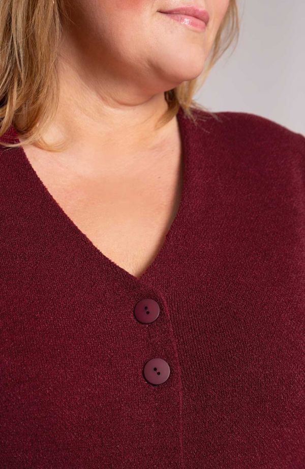 Bordový sveter s gombíkmi